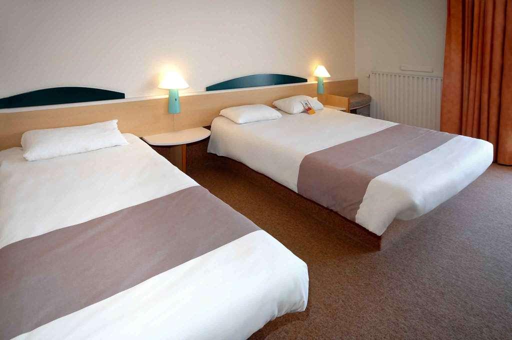 Ibis Centre Millau Hotell Rum bild